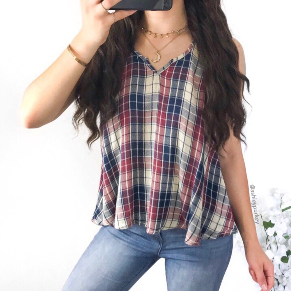 ❤️SALE❤️ Red blue cream plaid flowy tank top